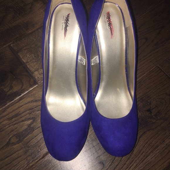 Blue “Suede” Shoes Sexy Stilettos 5” 💙 Size 10 - Picture 3 of 6
